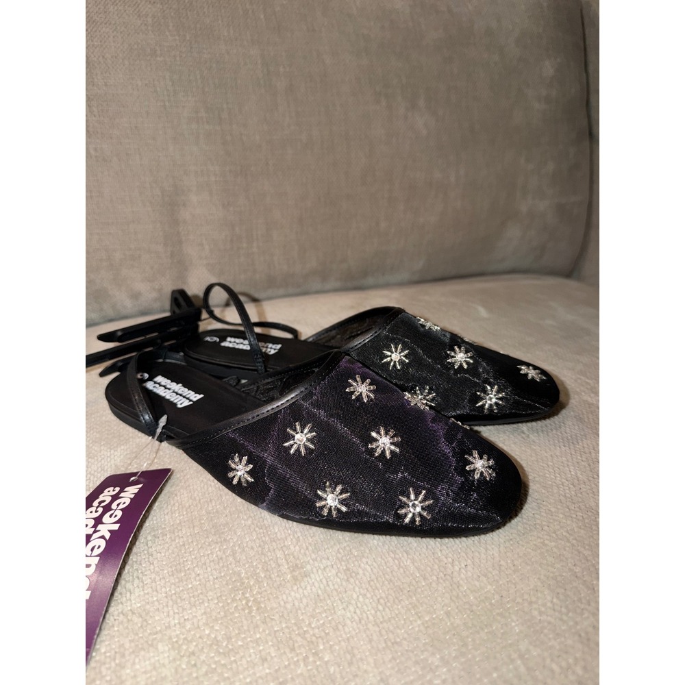 Girl mesh slip on shoes size 6